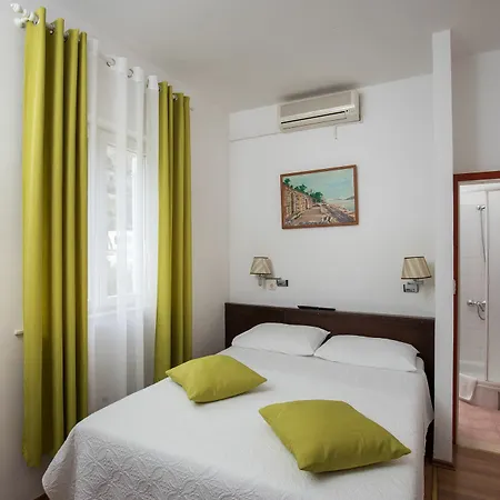 Konalic بيت ضيافة Mokošica